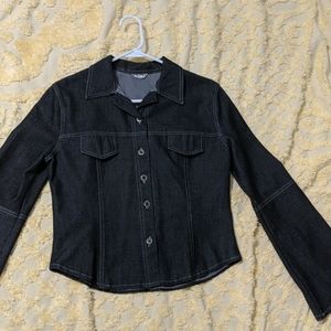 Deniz women's denim fitted jacket on buttons